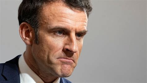 Un choix politique dangereux : Macron éloigne la France de ses racines chrétiennes